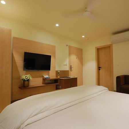 Hotel 16 Delhi  Esterno foto